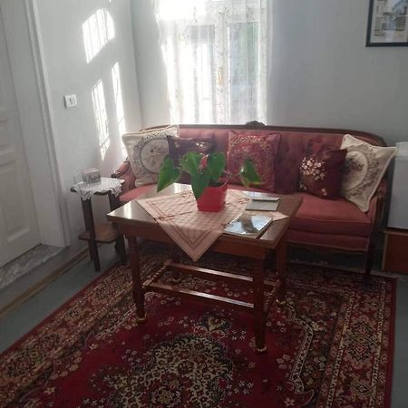 Green Housee Корча Екстер'єр фото